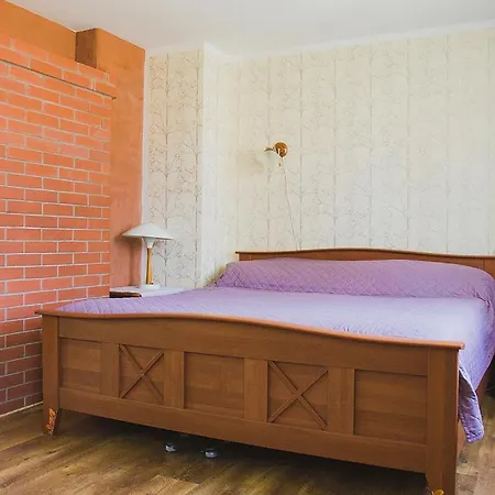 Lejlighed Karja Apartement *